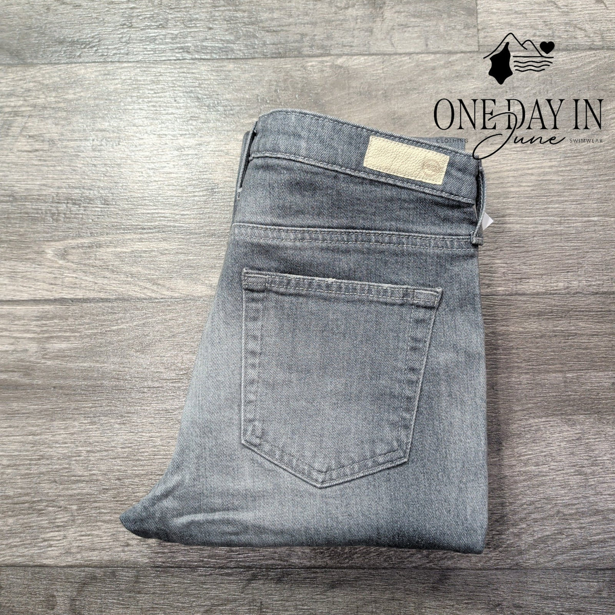 AG Adriano Goldschmied Jodi Crop High Rise Slim Flare Jeans Gray NWT Size 4 (27)