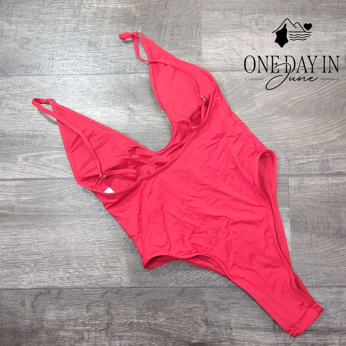 Esonlar Deep V Cheeky One Piece Swimsuit Size M