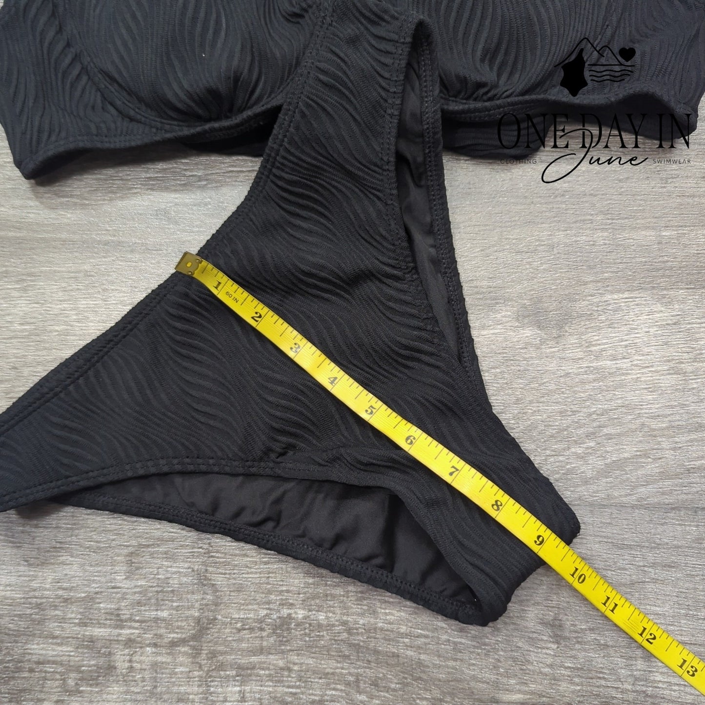 Zaful Textured Underwire Tie Back Bikini Swimsuit Size M