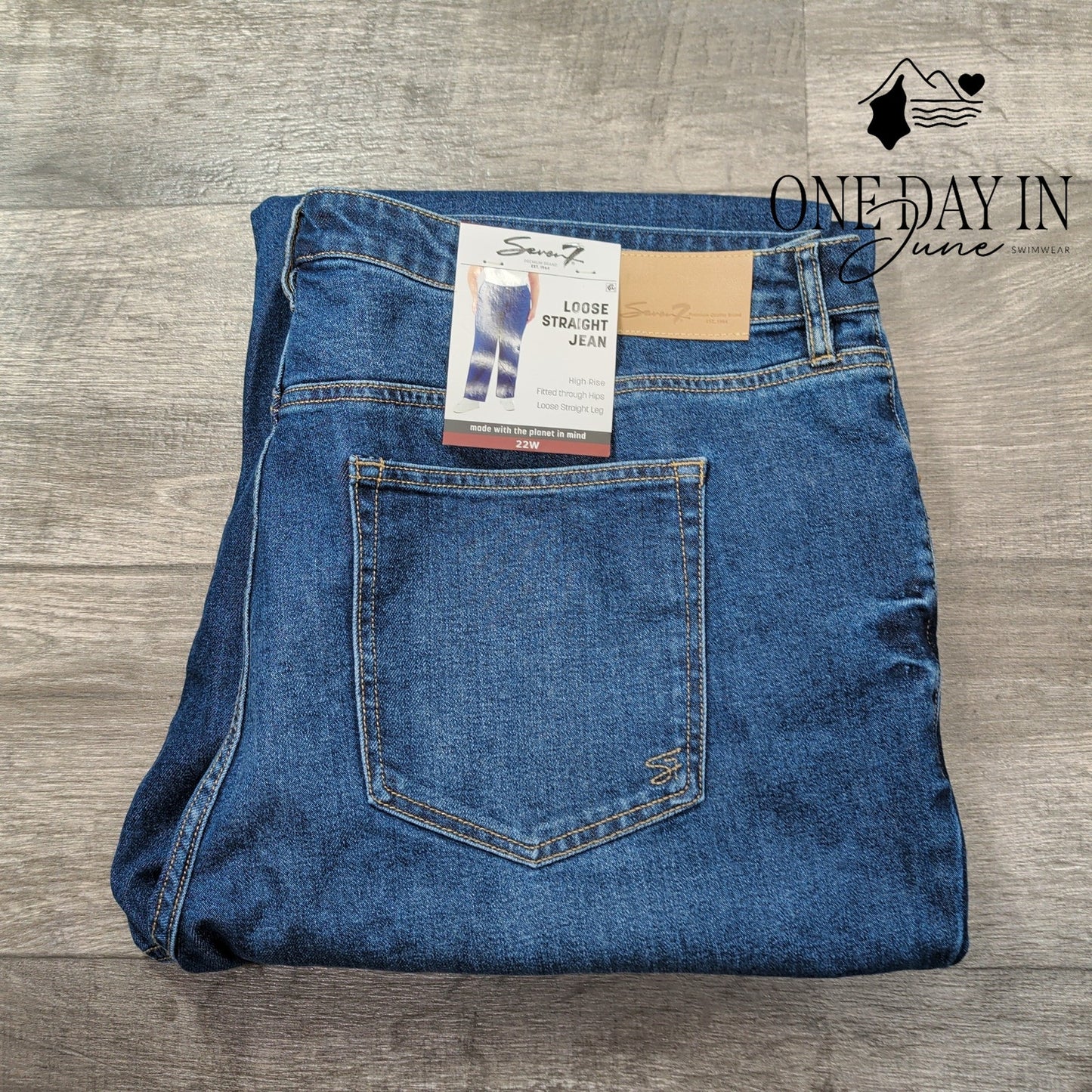 Seven7 Plus Size Loose Straight Jeans Size 22W