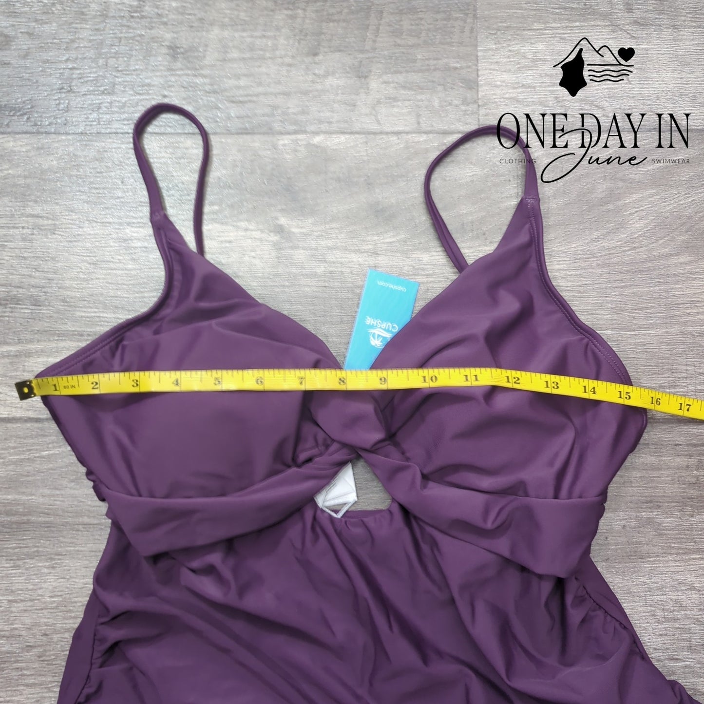 Cupshe Cross Front Keyhole One Piece Swimsuit Size XL
