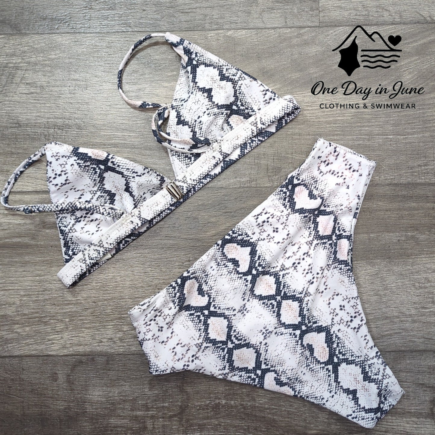 Charmleaks Triangle Bikini Swimsuit Size M