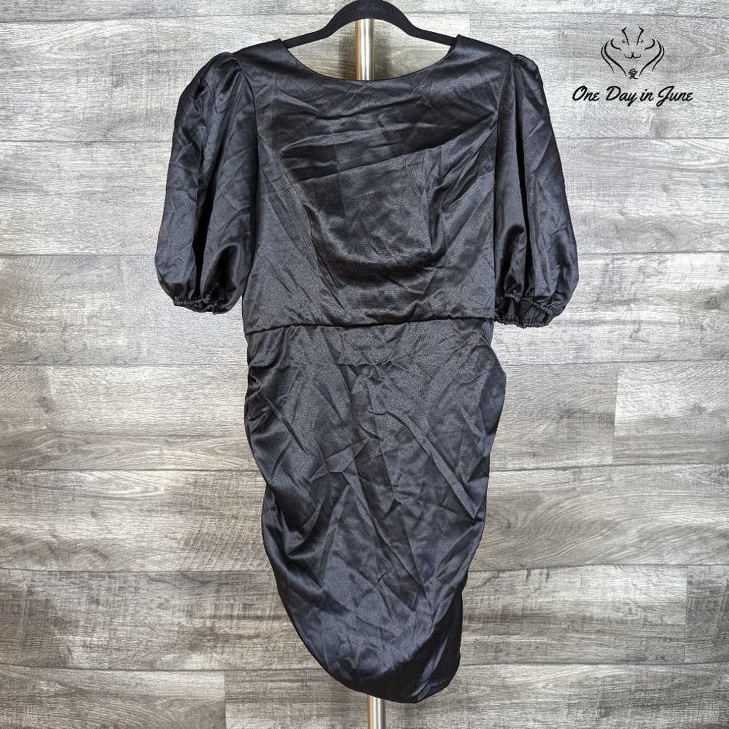 Premier Amour Puff Sleeve Ruched Back Dress Size 12