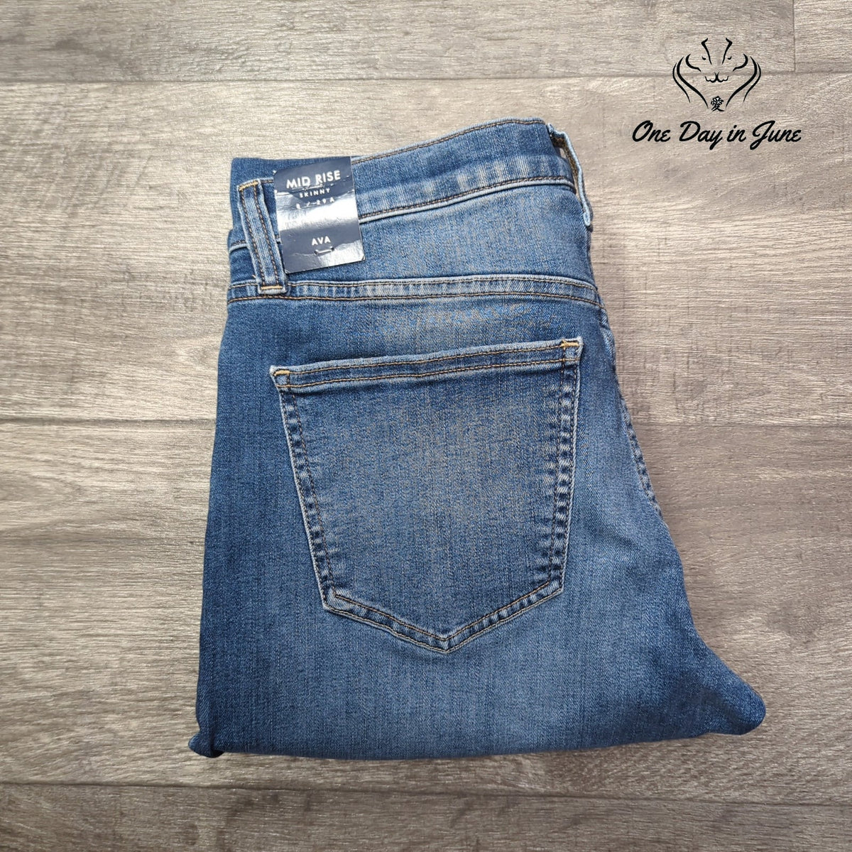 Lucky Brand Mid Rise Skinny Jeans Blue Denim NWT Size 8
