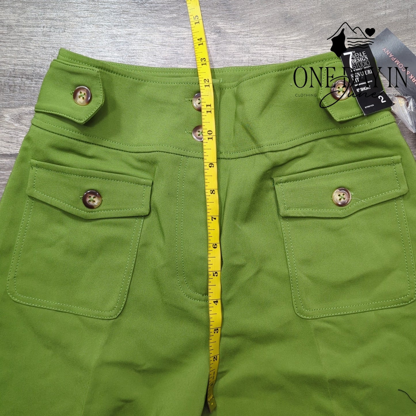 New York & Company 7th Ave Signature Fit 6" Shorts Size 2