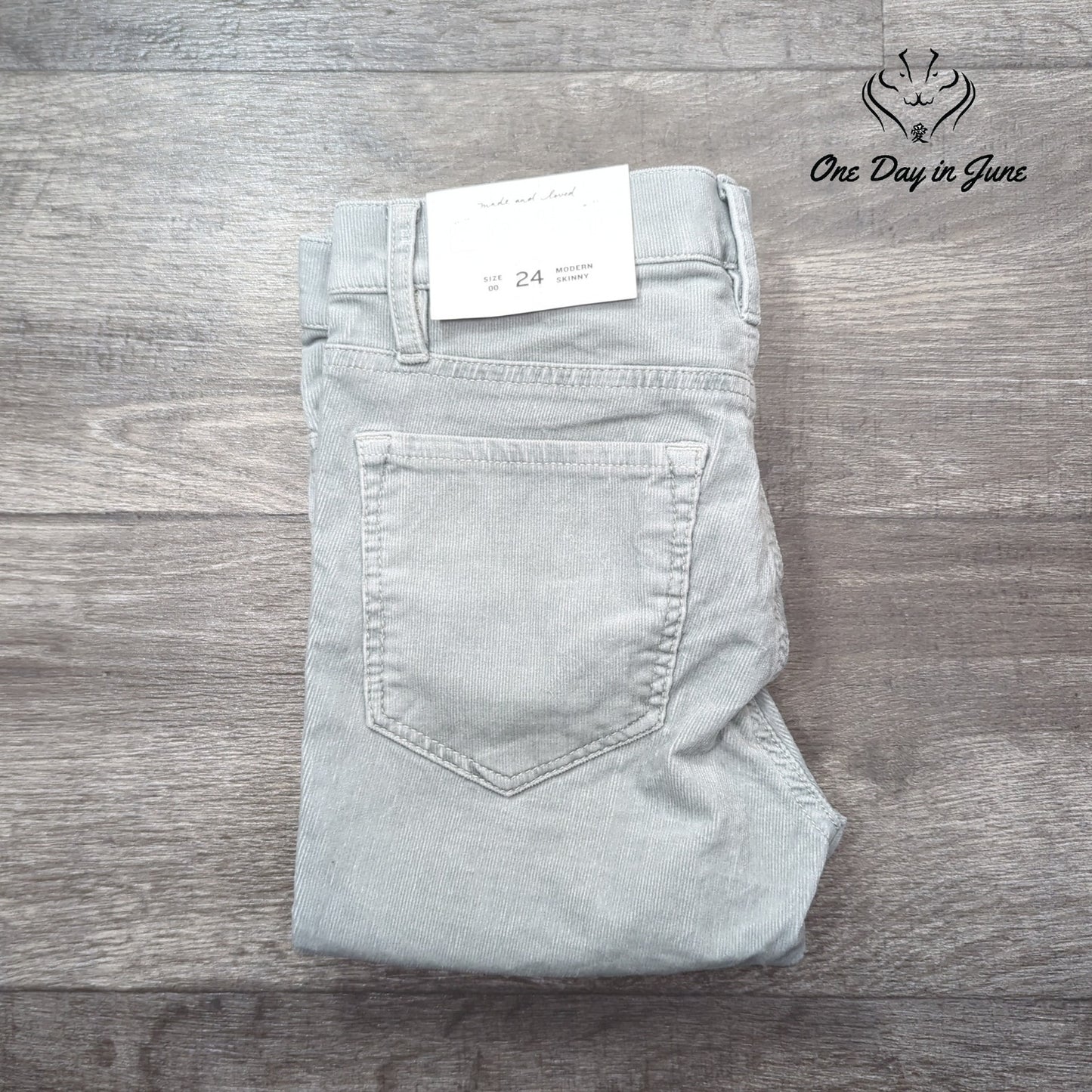 Loft Modern Skinny Corduroy Pants Size 24 (00)