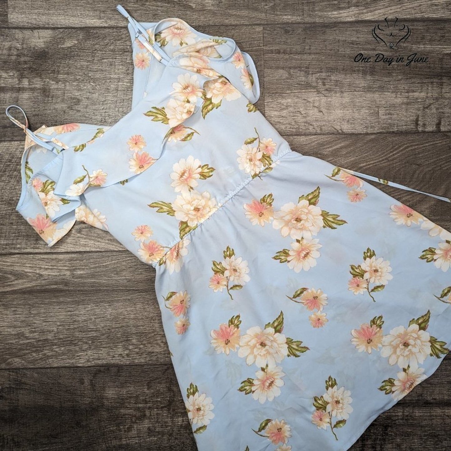 Sweet Wanderer Ruffle Shoulder Mini Dress Size L