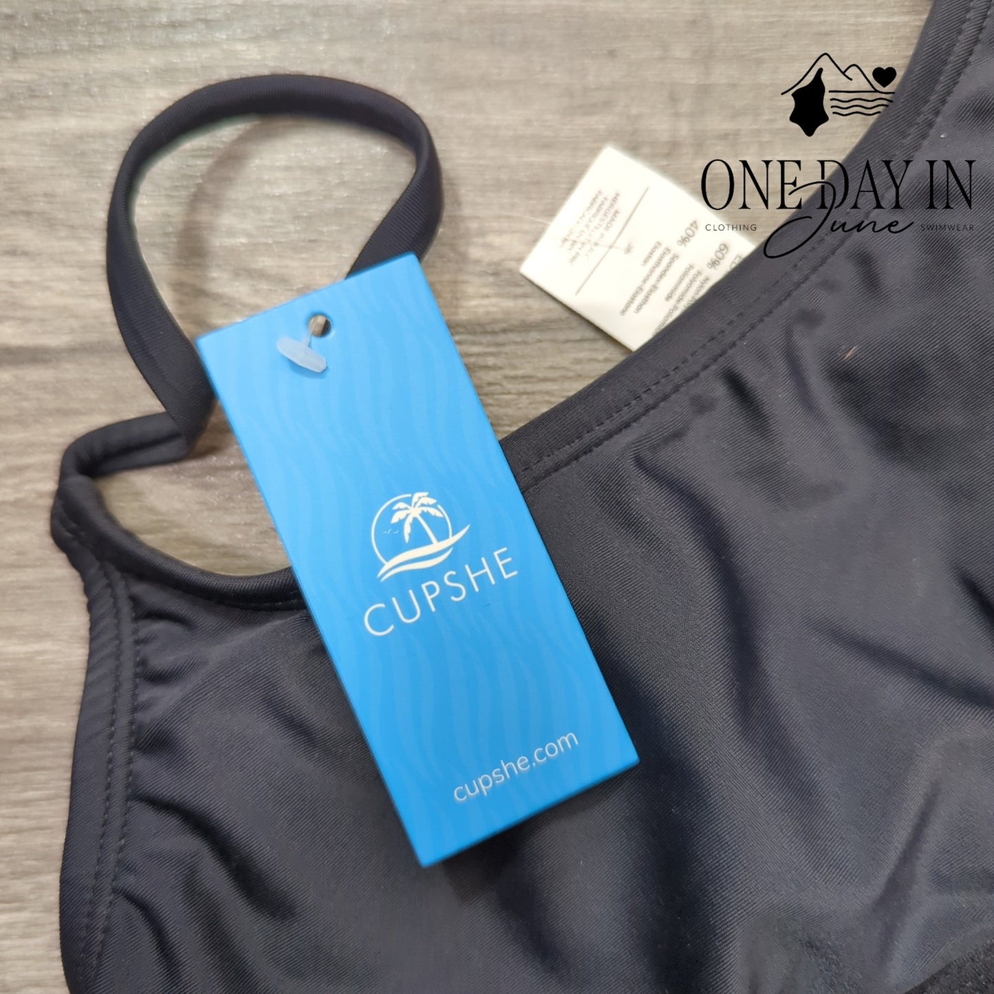 Cupshe Cropped Bikini Top Size S