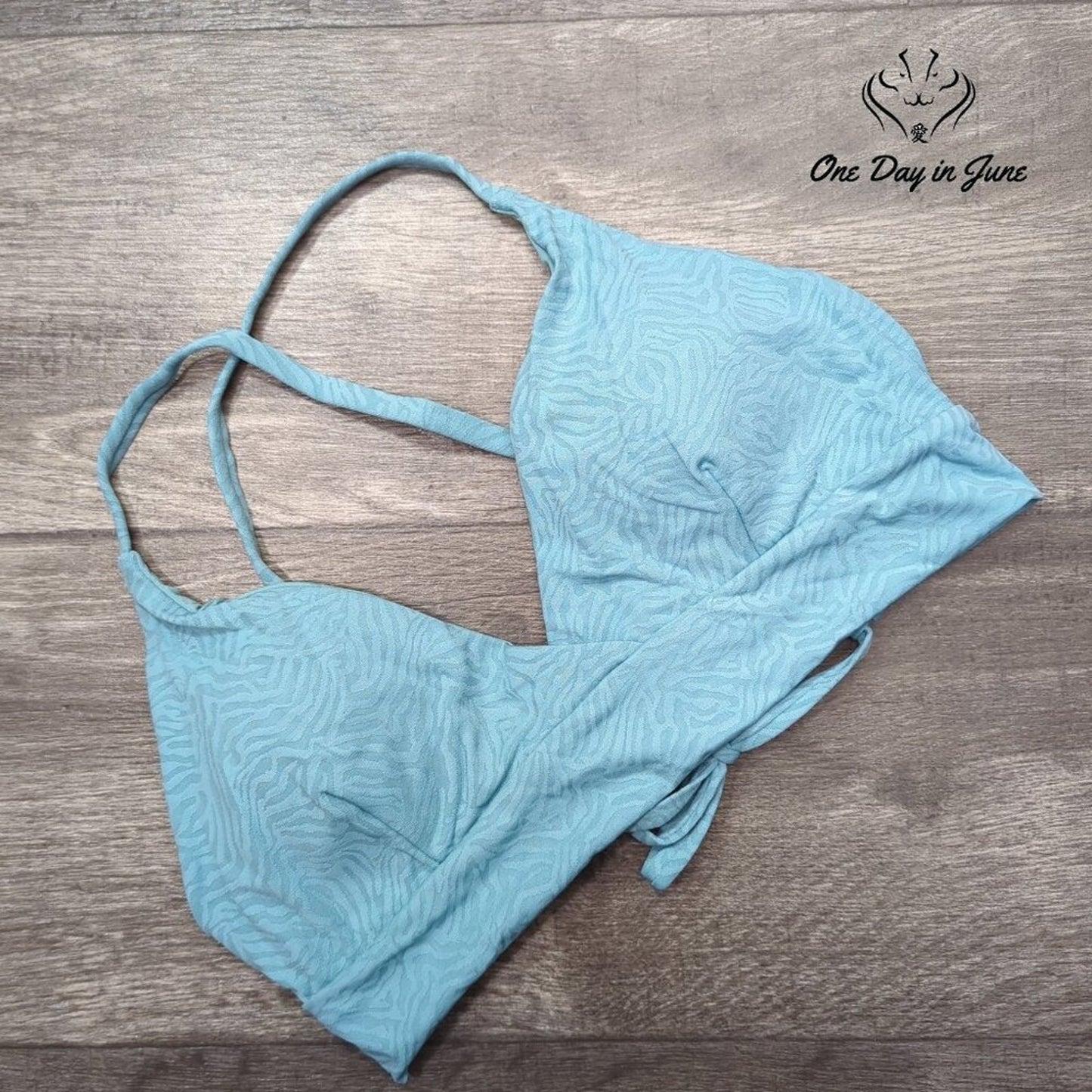 RVCA Run Wild Crossback Bikini Top Size L