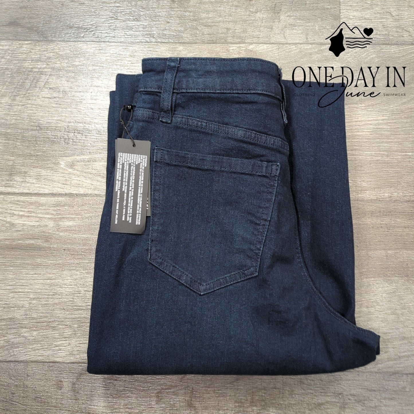 Kenneth Cole High Rise Barrell Leg Ankle Length Jeans Size 4