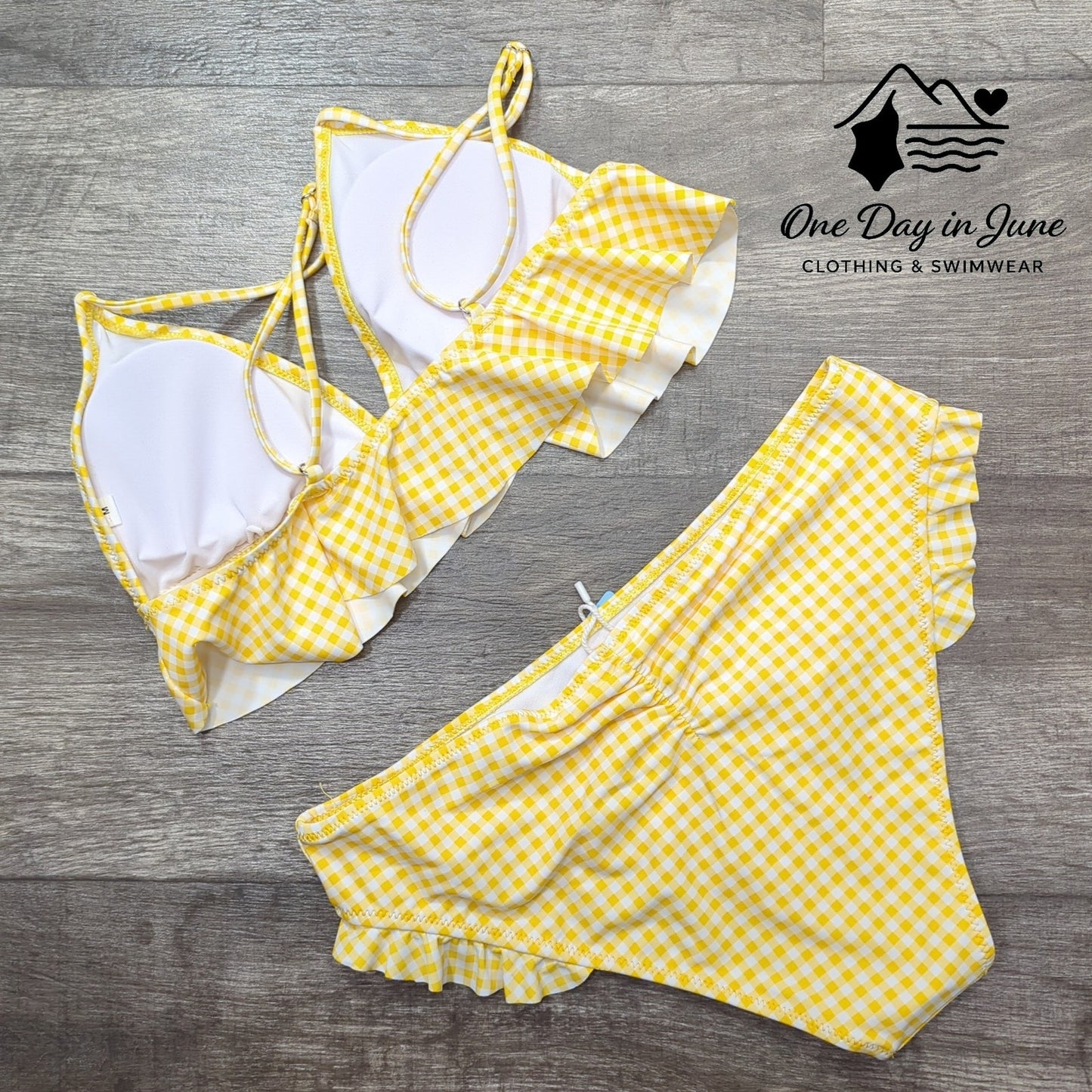 Cupshe Ruffle Triangle Bikini Swimsuit Size M