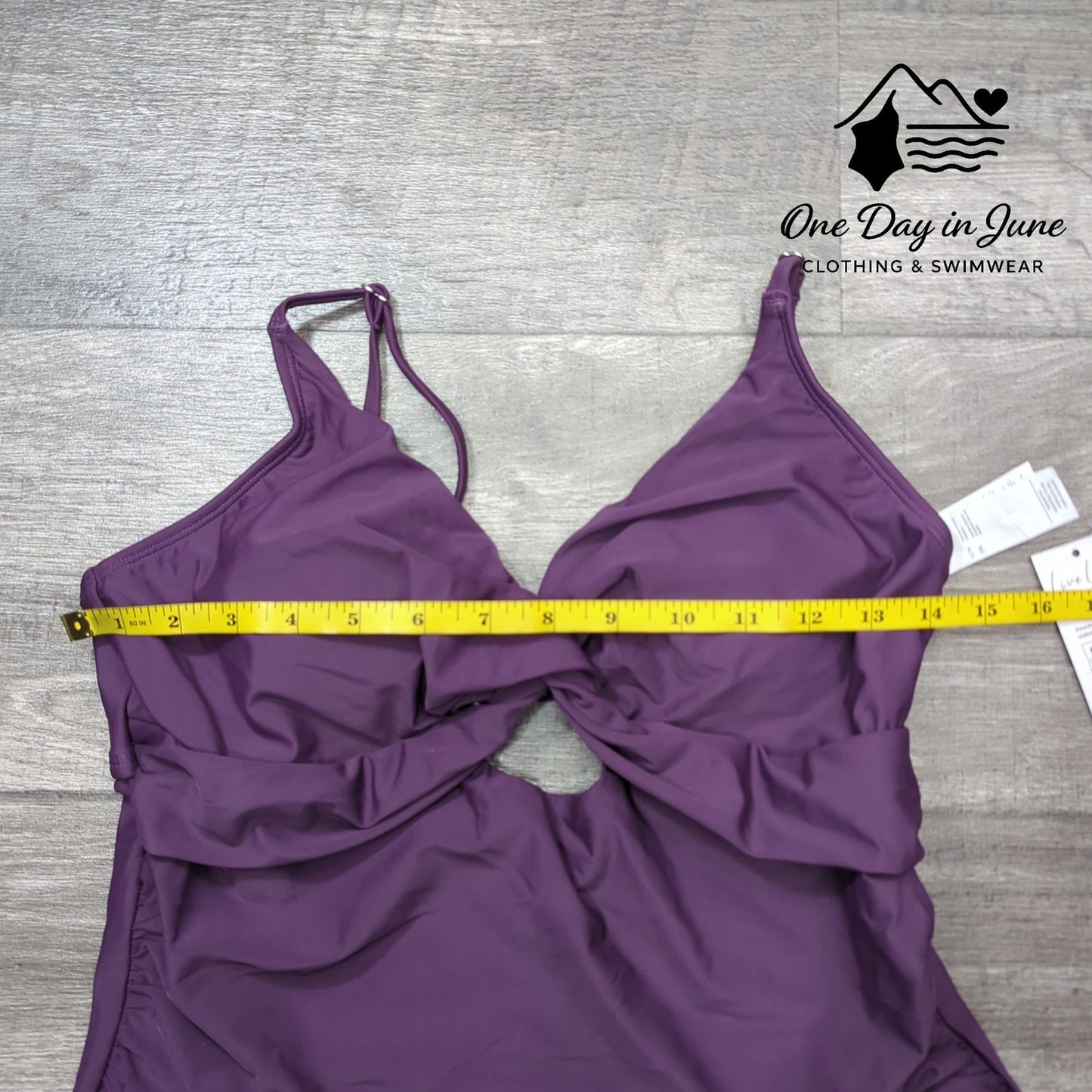 Cupshe Cross Front Keyhole One Piece Swimsuit Size L