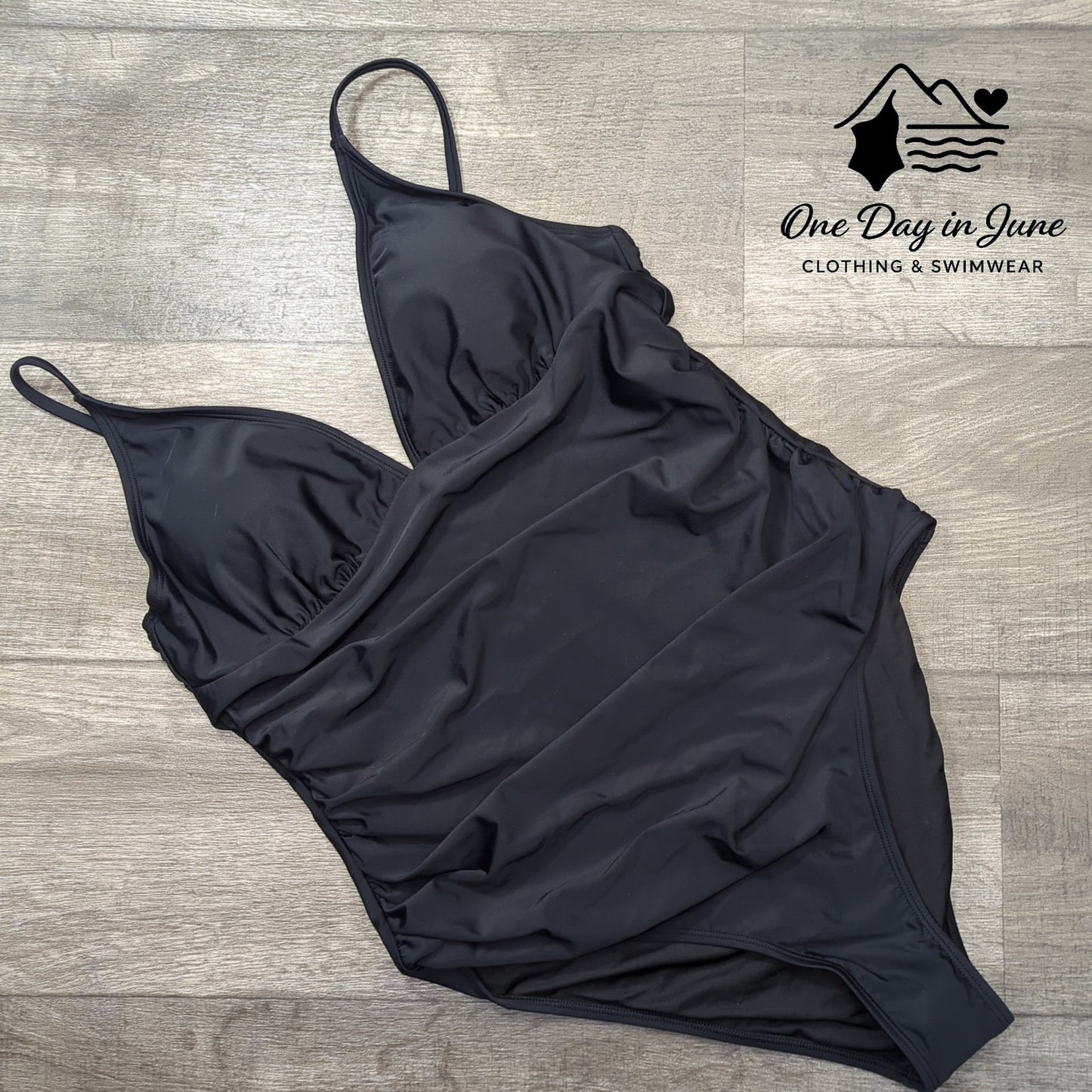 Cupshe V Neck Tummy Control One Piece Swimsuit Size XL