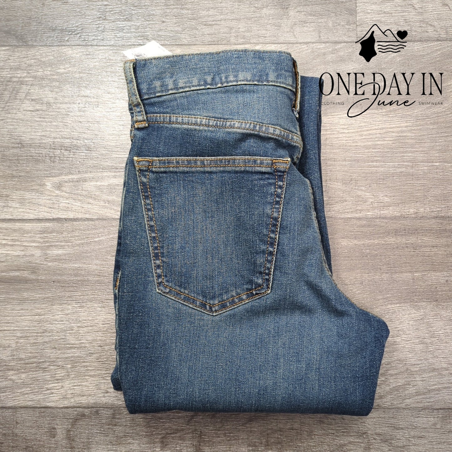 Old Navy Boot Cut Jeans Size 29X30