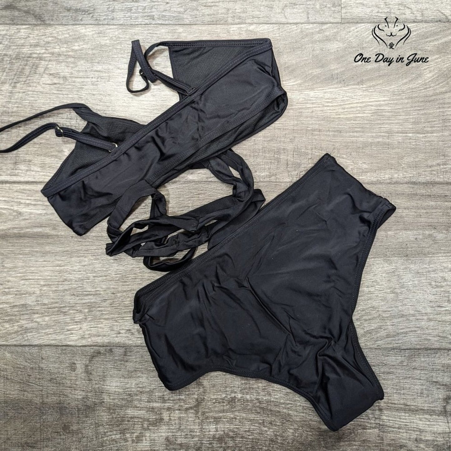 Mukeyo Cross Front Bikini Swimsuit Size S