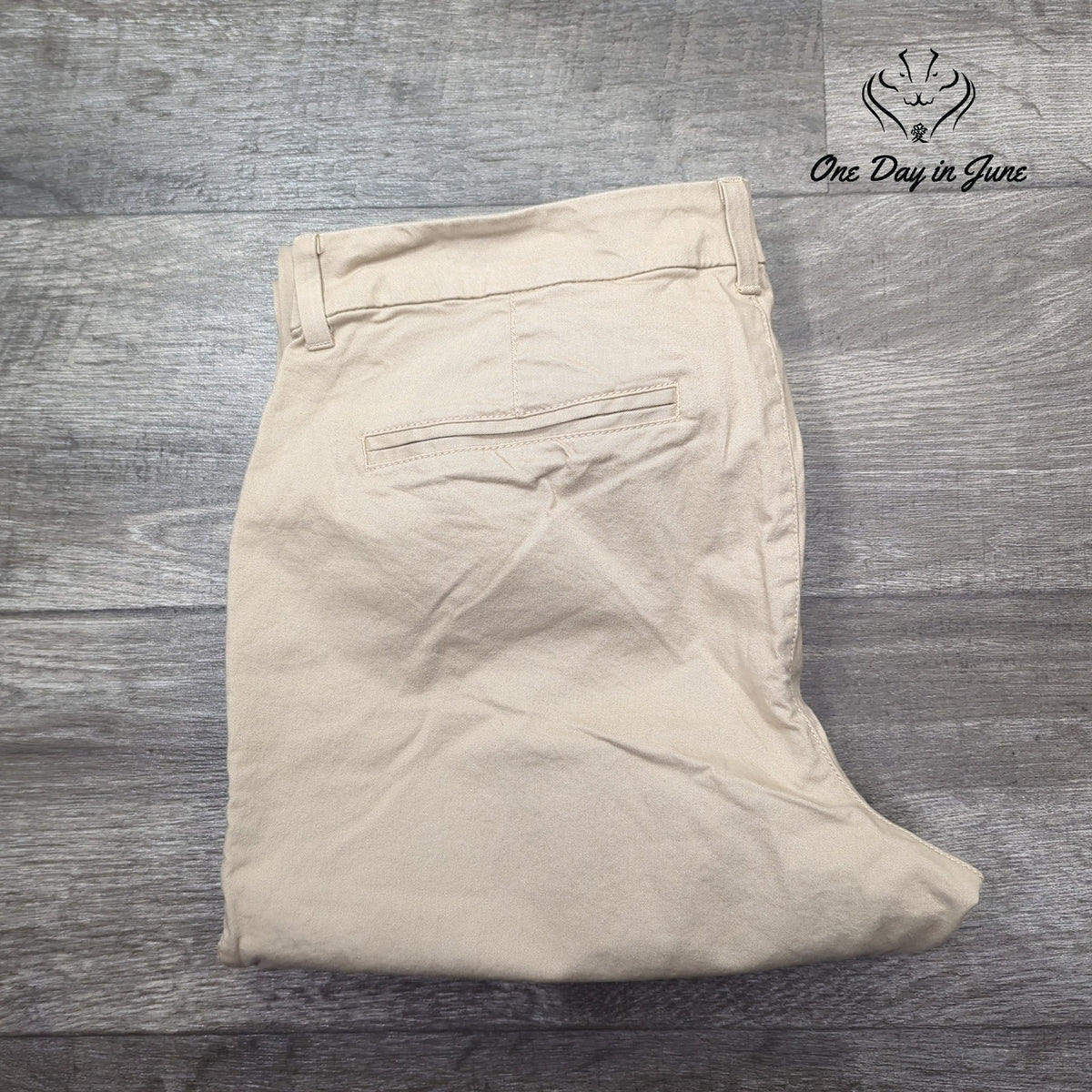 Old Navy Boot Cut Khaki Chino Pants Women's Beige Tan Size 14