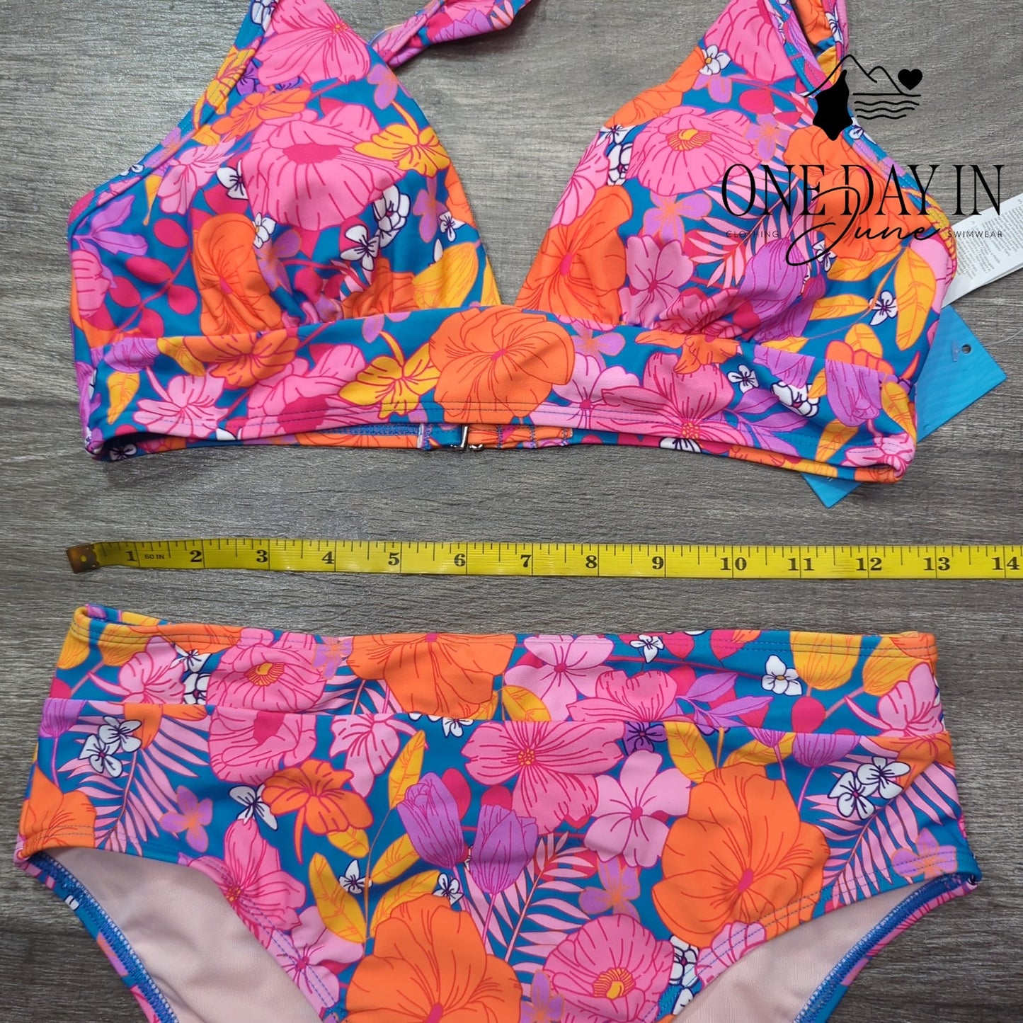 Cupshe Ruffle Shoulder Bikini Swimsuit Size S
