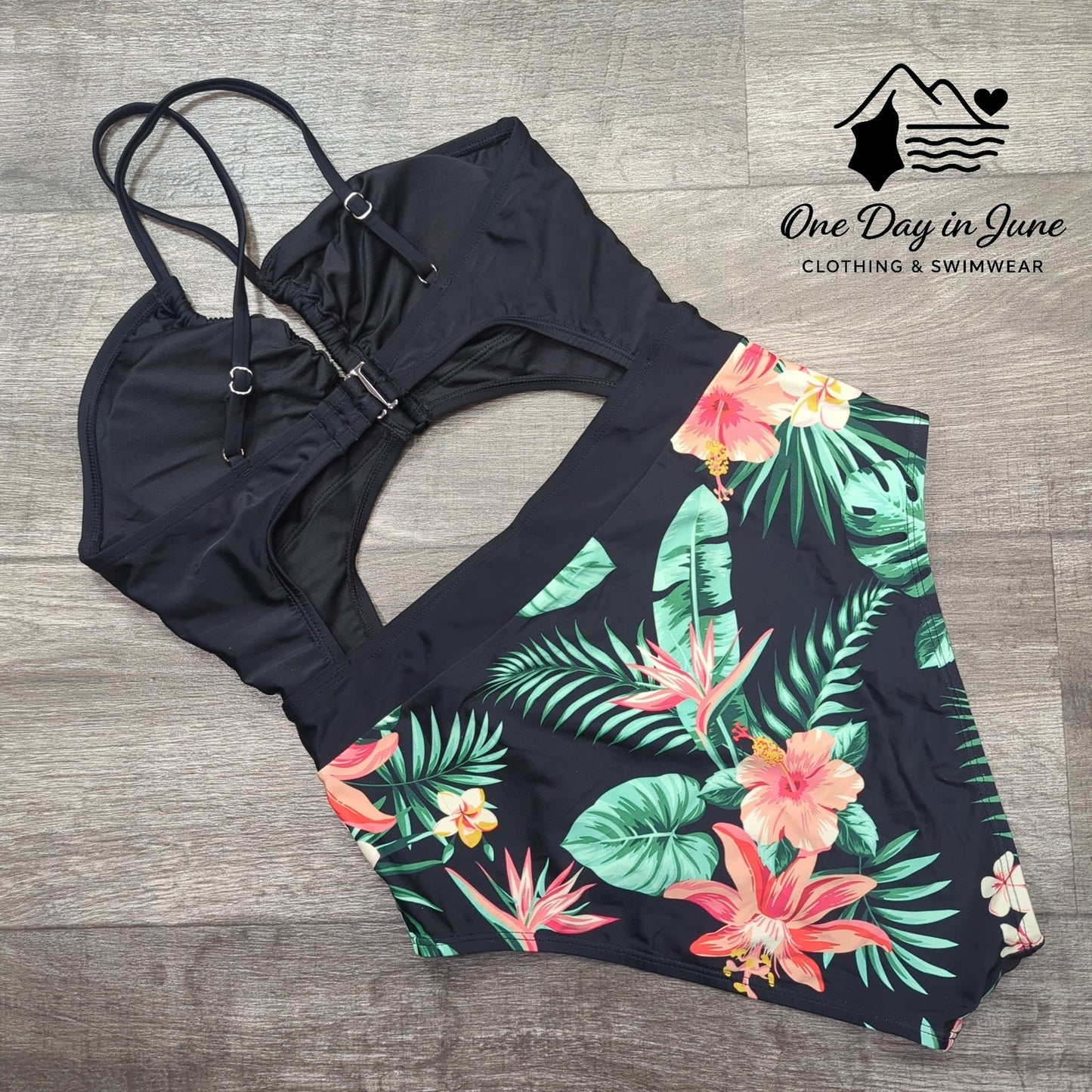 Cupshe Cut Out One Piece Swimsuit Size M