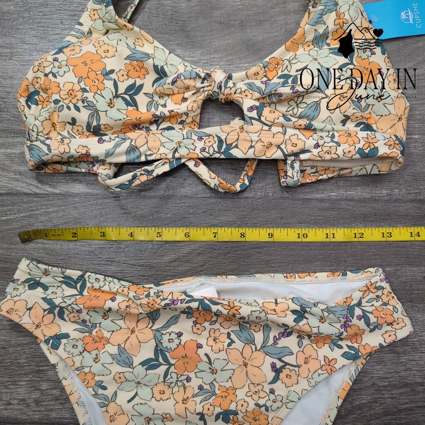 Cupshe Knot Front Keyhole Bikini Swimsuit Size M