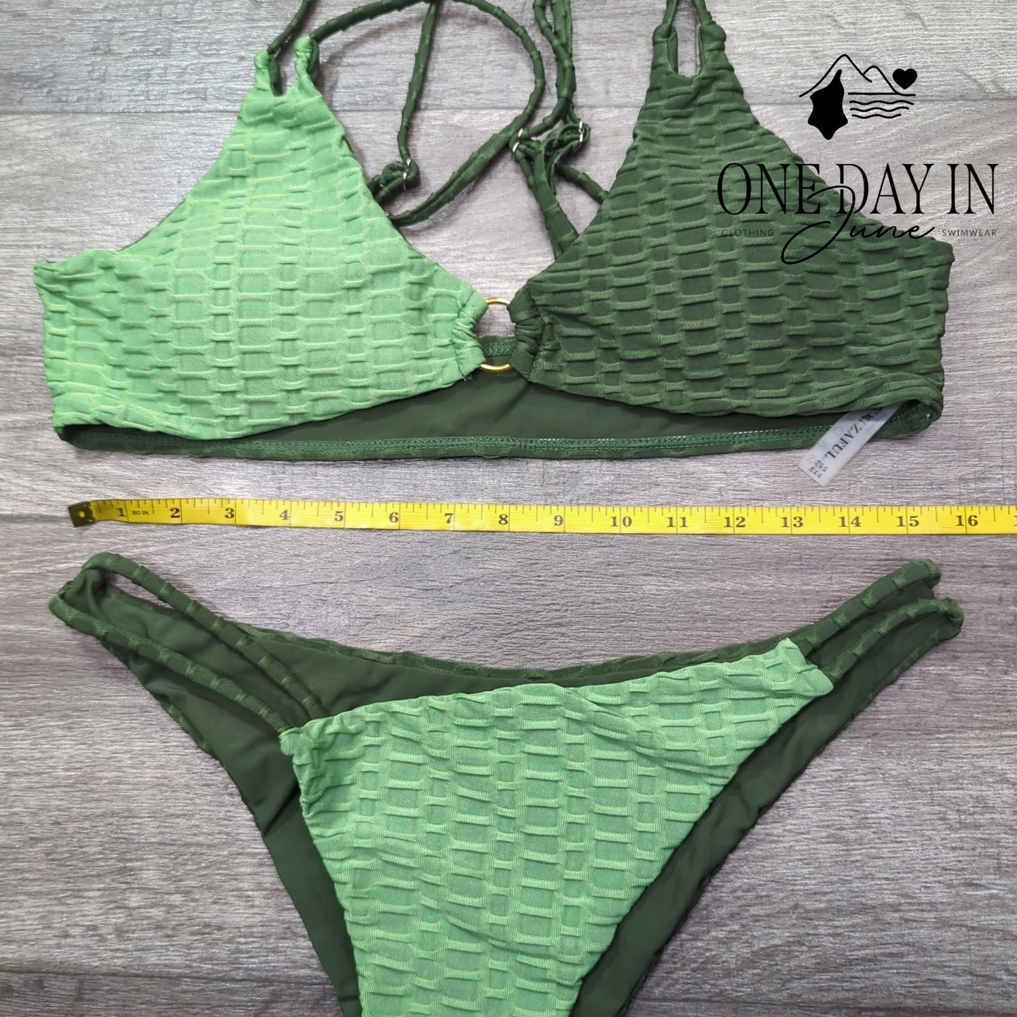 Zaful Ring Front Textured Bikini Swimsuit Size 10