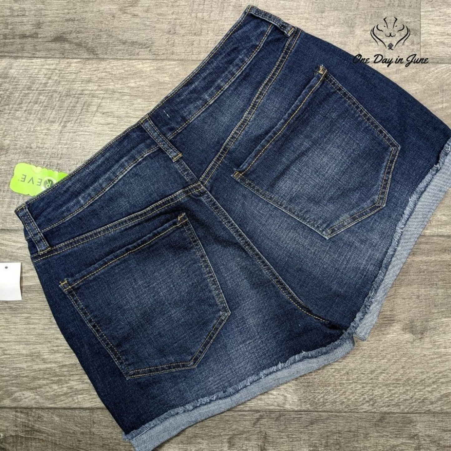 SO Juniors High Rise Curvy Shortie Denim Shorts Size 11