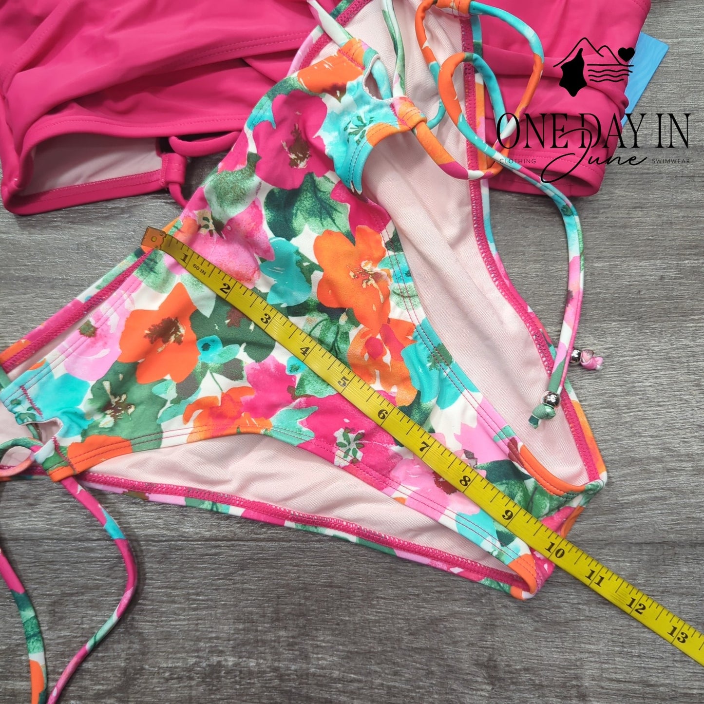 Cupshe Lace Up Tie Side Bikini Swimsuit Size M