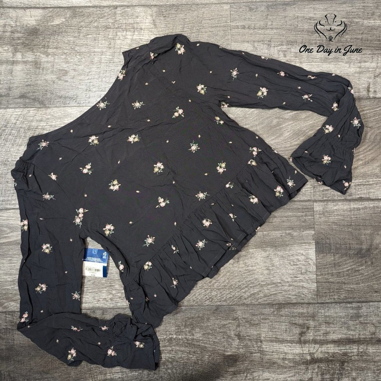 Arizona Jean Co. Juniors Floral Peplum Top Black Long Sleeve Boho NWT Size XS