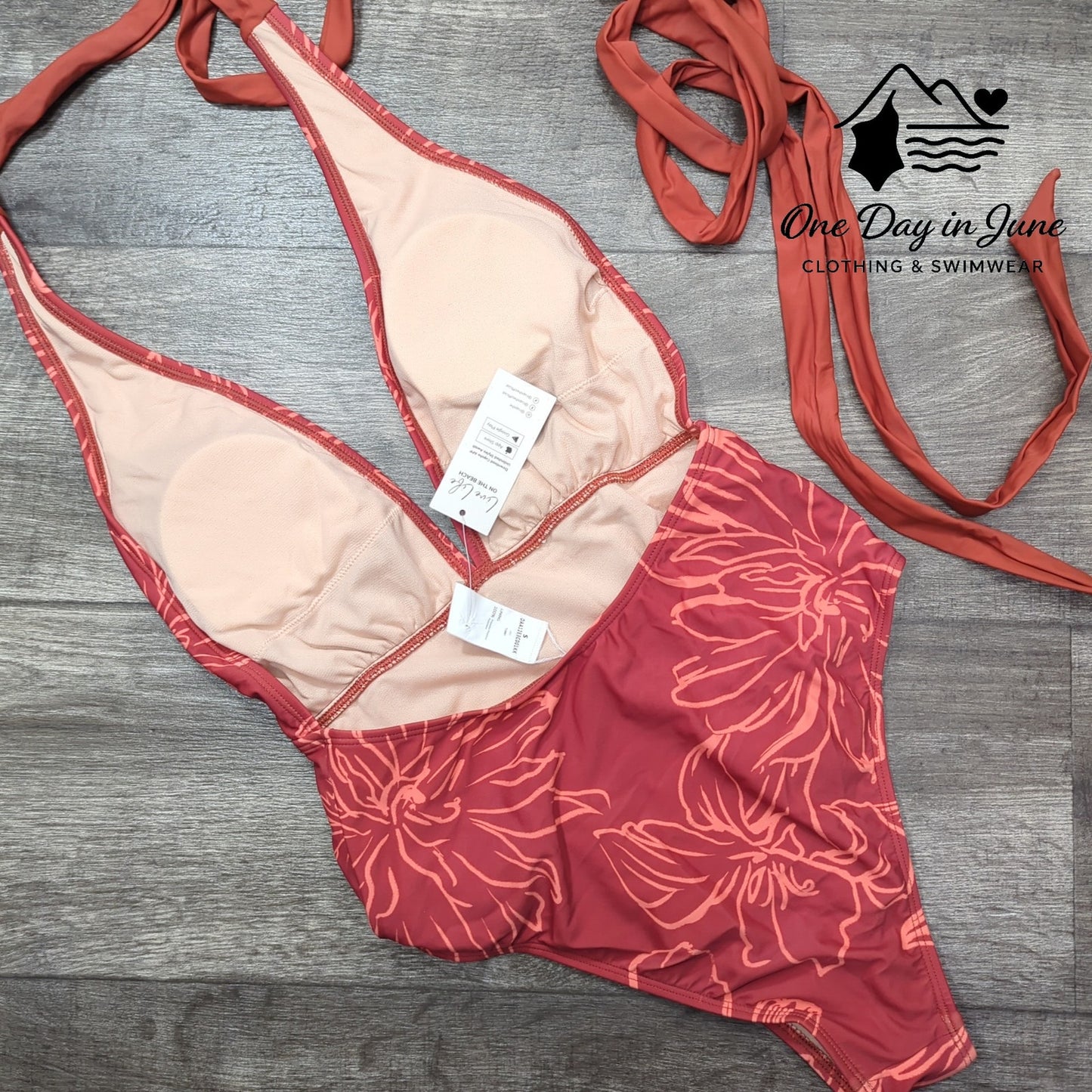 Cupshe Tie Wrap V Neck One Piece Swimsuit Size S