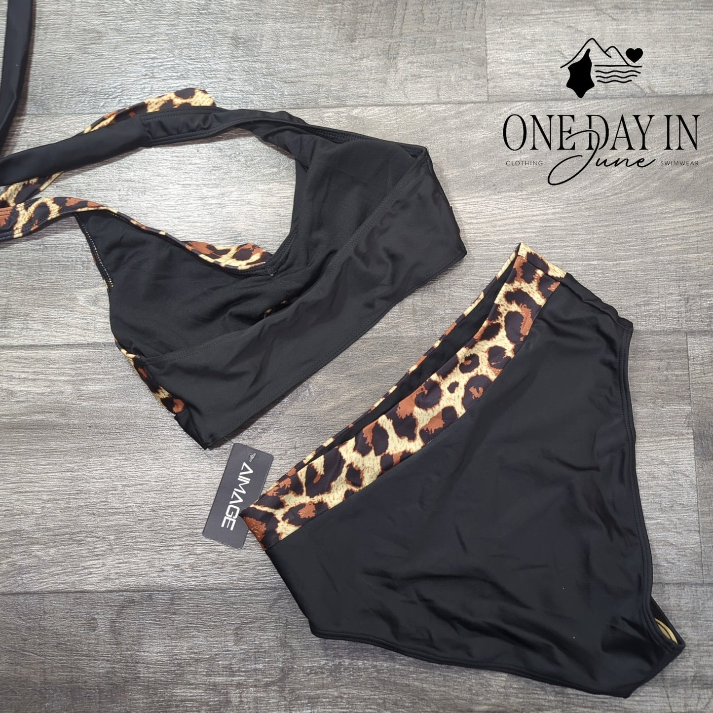 Aimage Halter Twist Front Bikini Swimsuit Size M