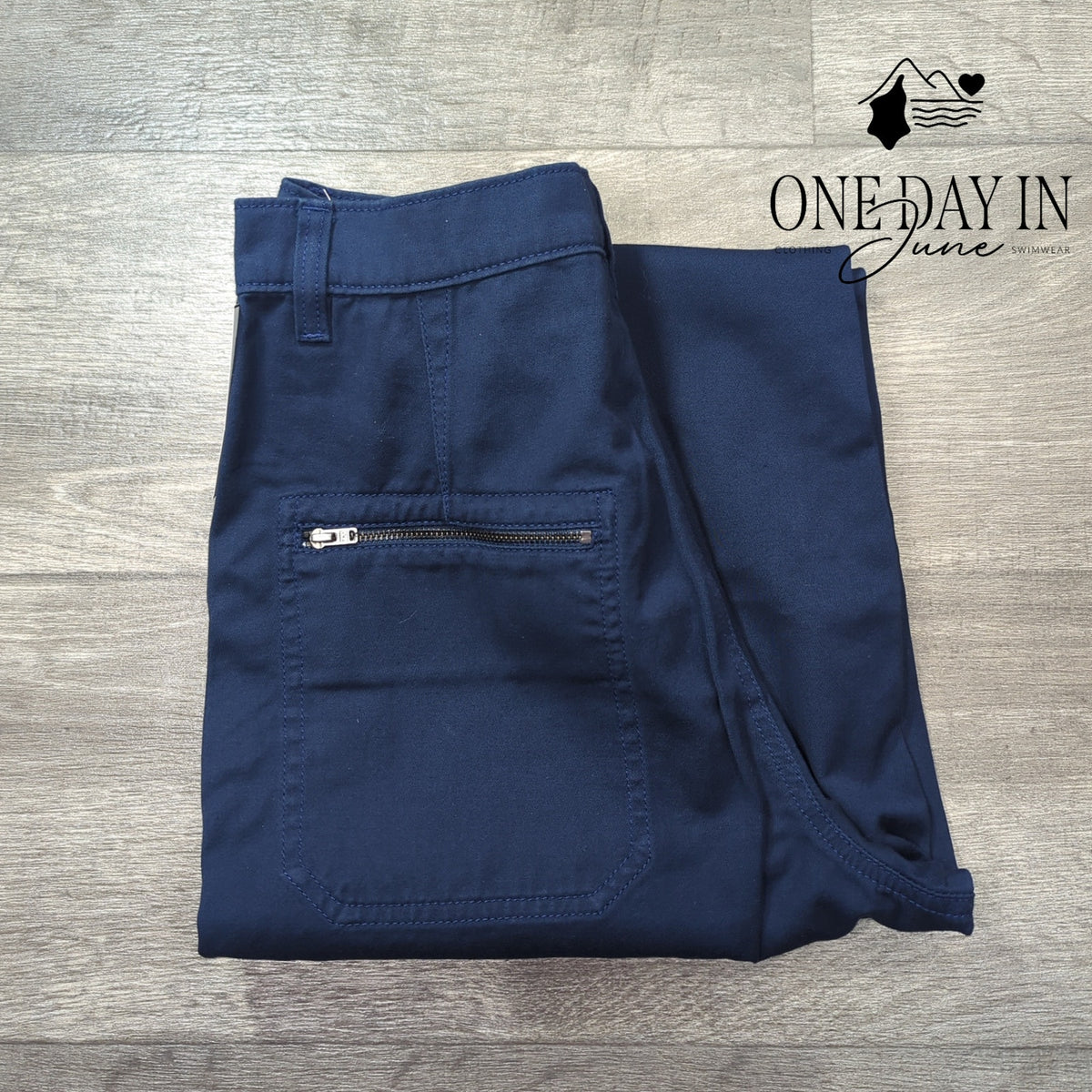 AG Adriano Goldschmied Wide Leg Crop Pants Navy Blue NWT $215 Size 27 (4)