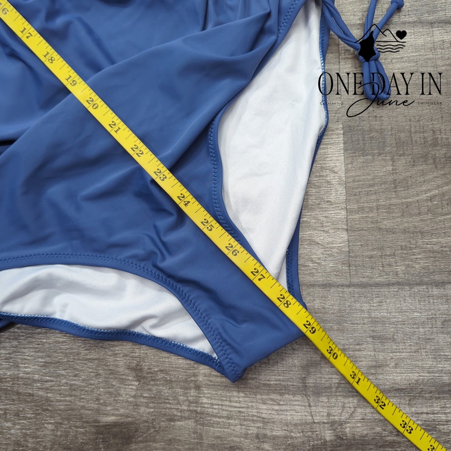 Blooming Jelly V Front Cinched Side One Piece Swimsuit Size L