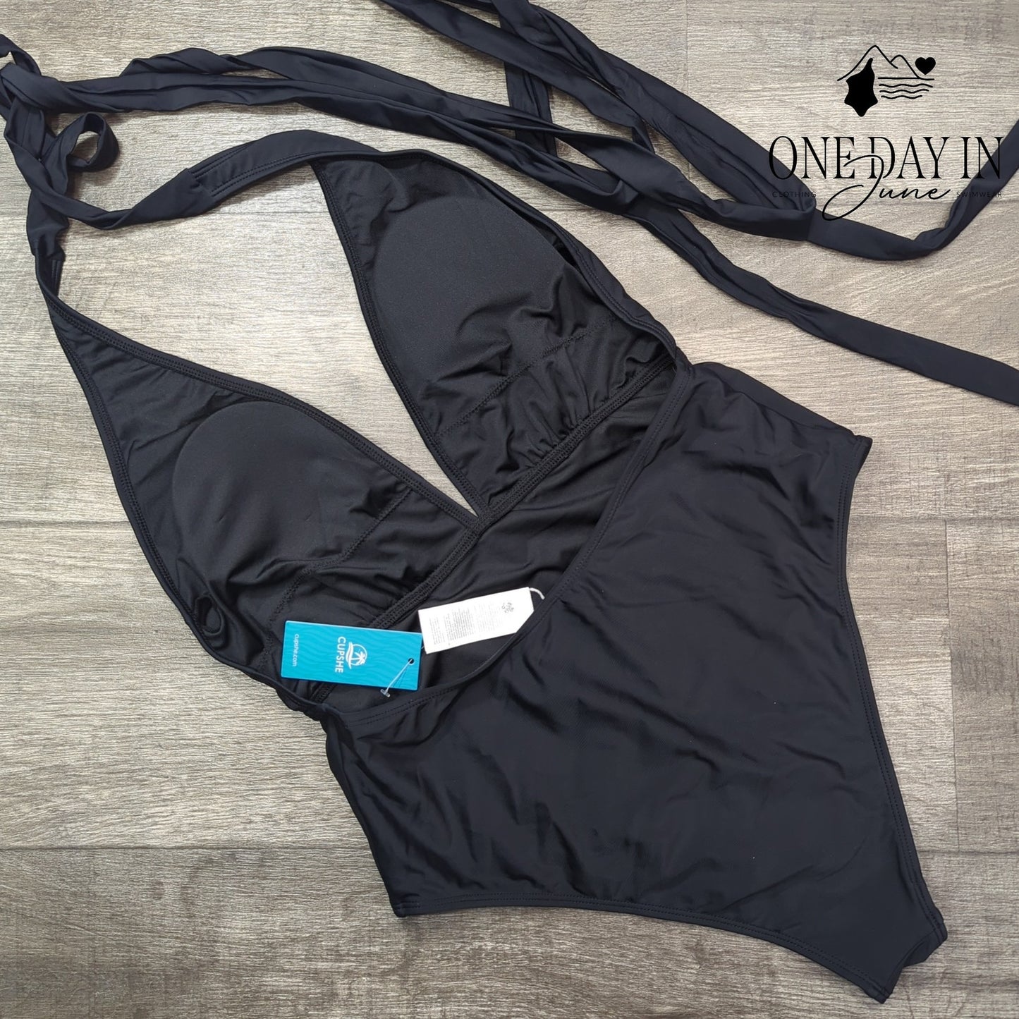 Cupshe V Neck Tie Wrap Halter One Piece Swimsuit Size L