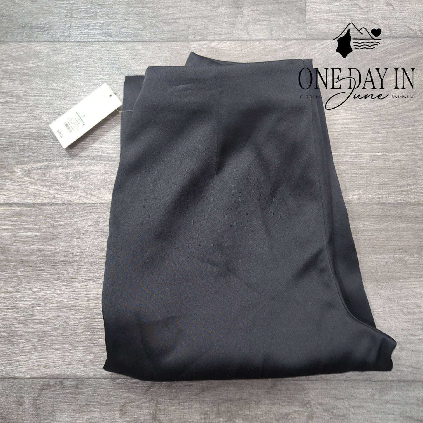A New Day Ankle Pants Size 4