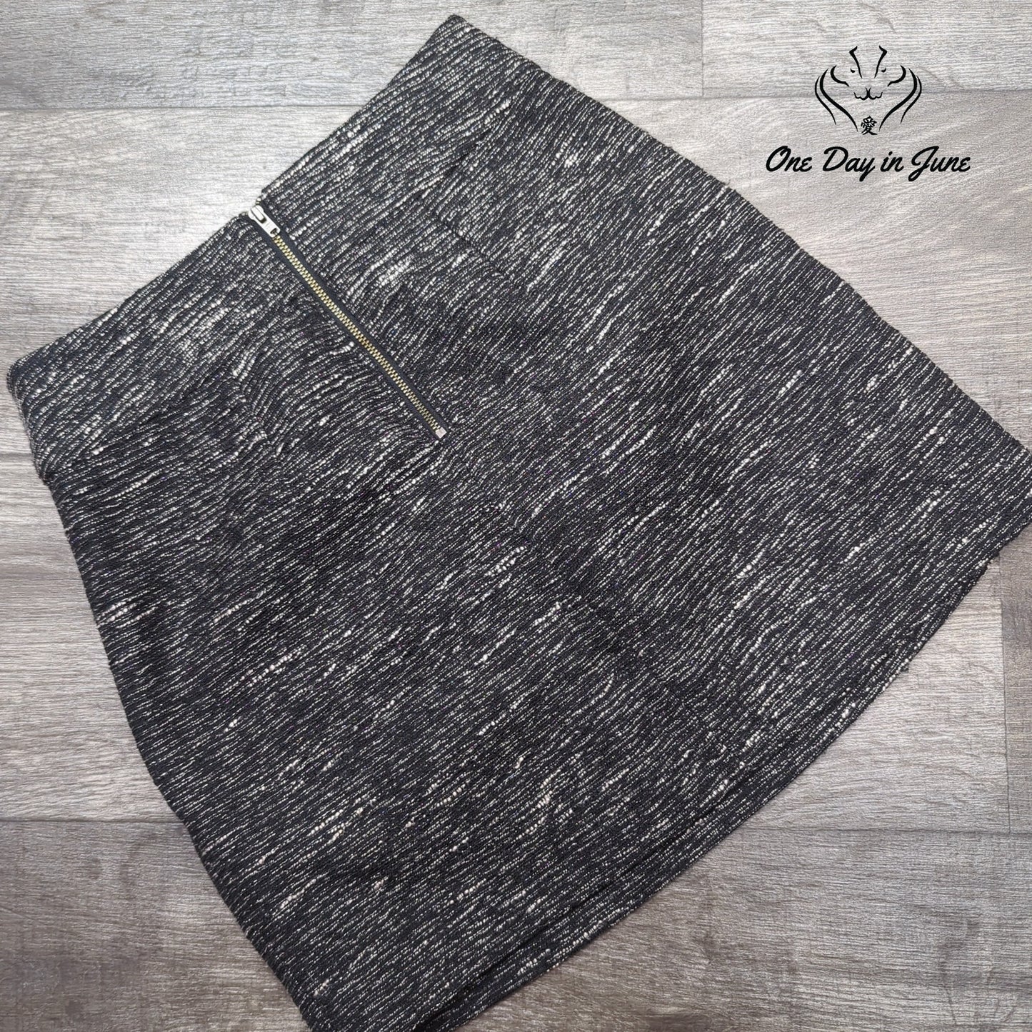 Loft Petite Textured Mini Skirt Size 00P