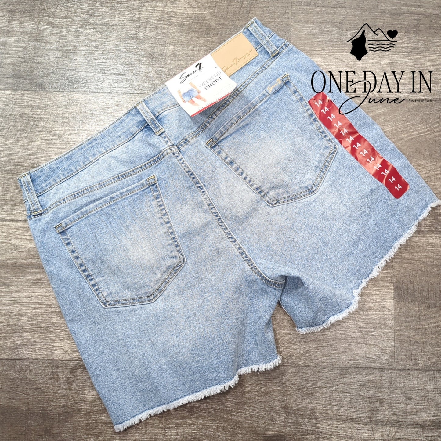 Seven7 Fray Hem Weekend Denim Shorts Size 14