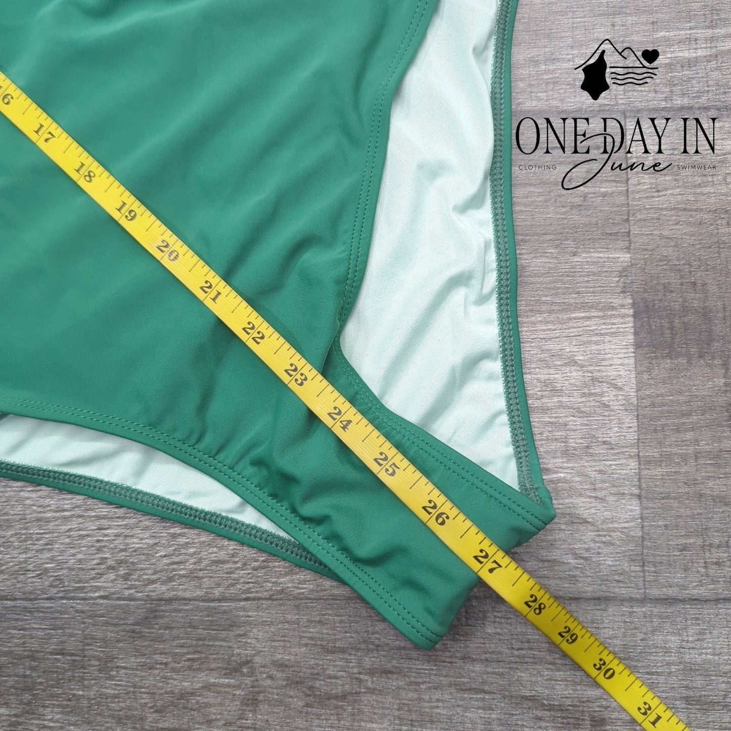 Cupshe Deep V Wrap One Piece Simwuit Size L