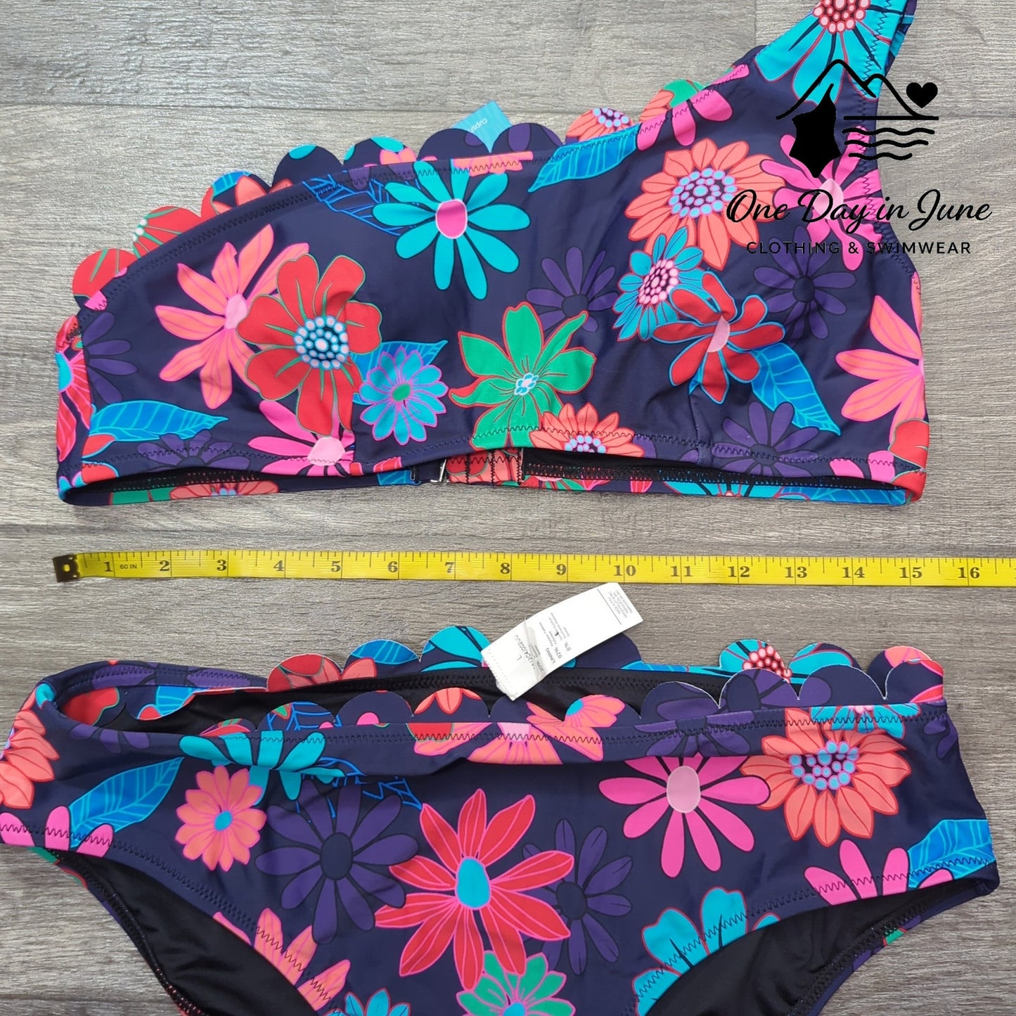Cupshe One Shoulder Scallop Edge Bikini Swimsuit Size L