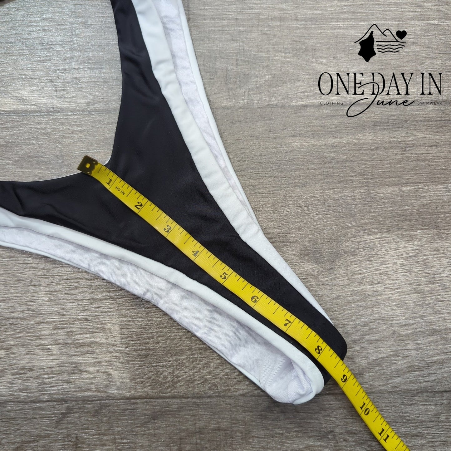 CharmLeaks High Cut Bandeau Thong Bikini Swimsuit Size S