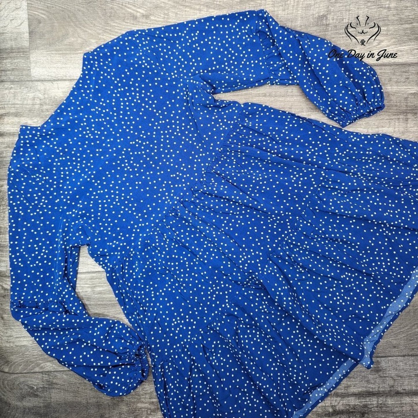 Romwe V Neck Long Bubble Sleeve Mini Dress Size M