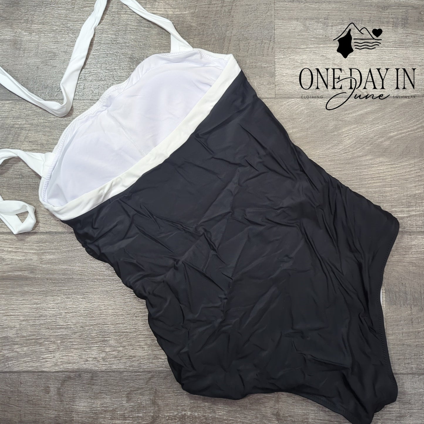 CharmLeaks Halter One Piece Swimsuit Size XL