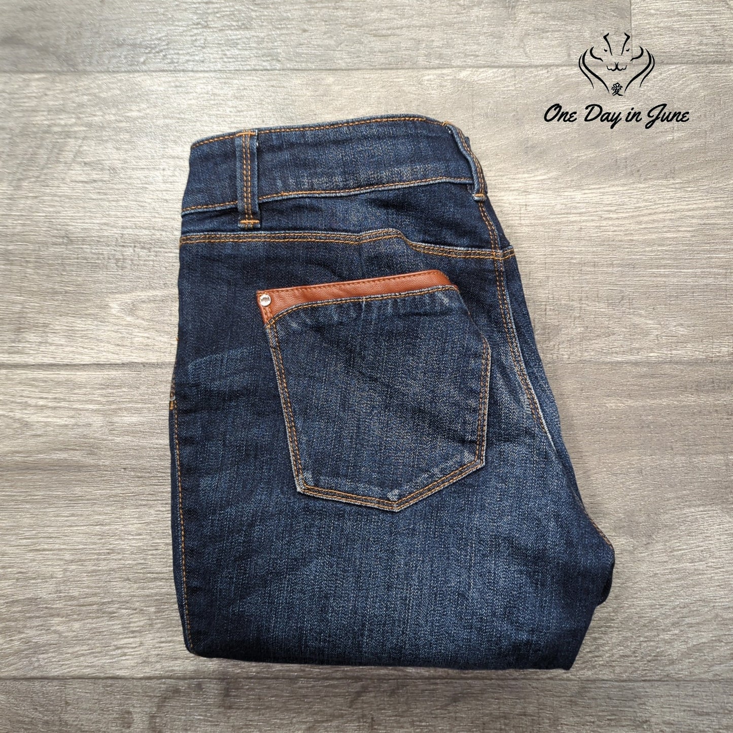 White House Black Market Skimmer Jeans Size 2
