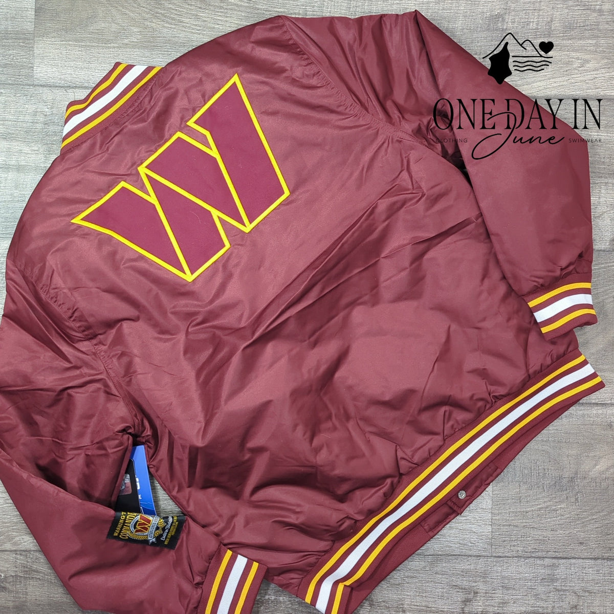 NFL Washington Commanders Burgundy Full Snap Varsity Jacket NWT $130 Size M