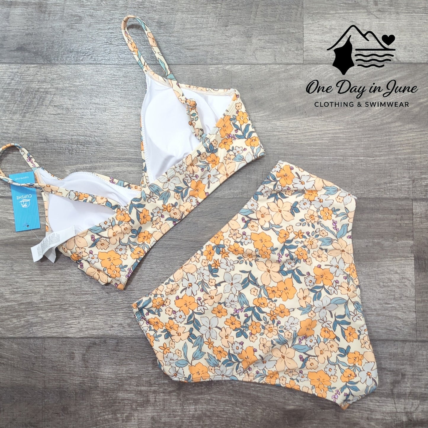Cupshe Ditsy Daisy Cross Front Bikini Swimsuit Size S