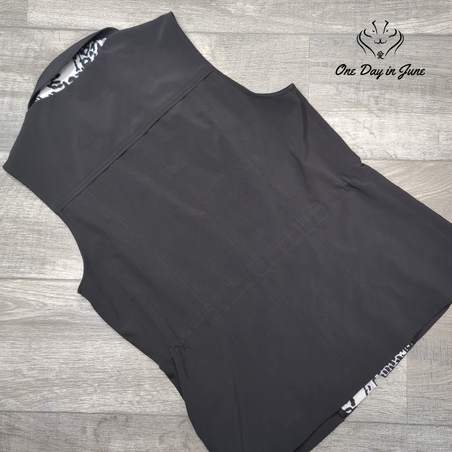Rafaella Full Zip Vest Size 8