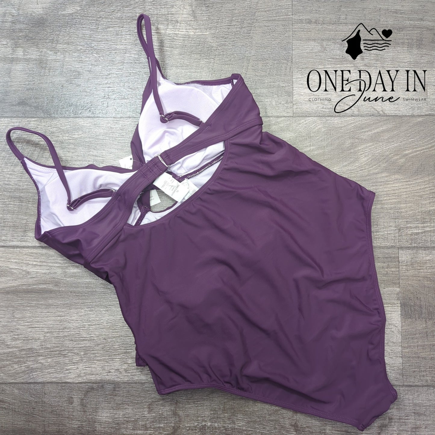 Cupshe Cross Front Keyhole One Piece Swimsuit Size XL