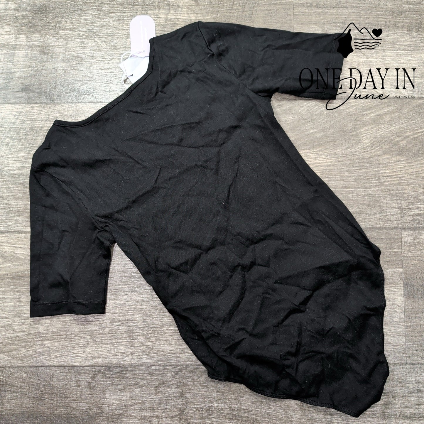 Mangopop Short Sleeve Bodysuit Size S