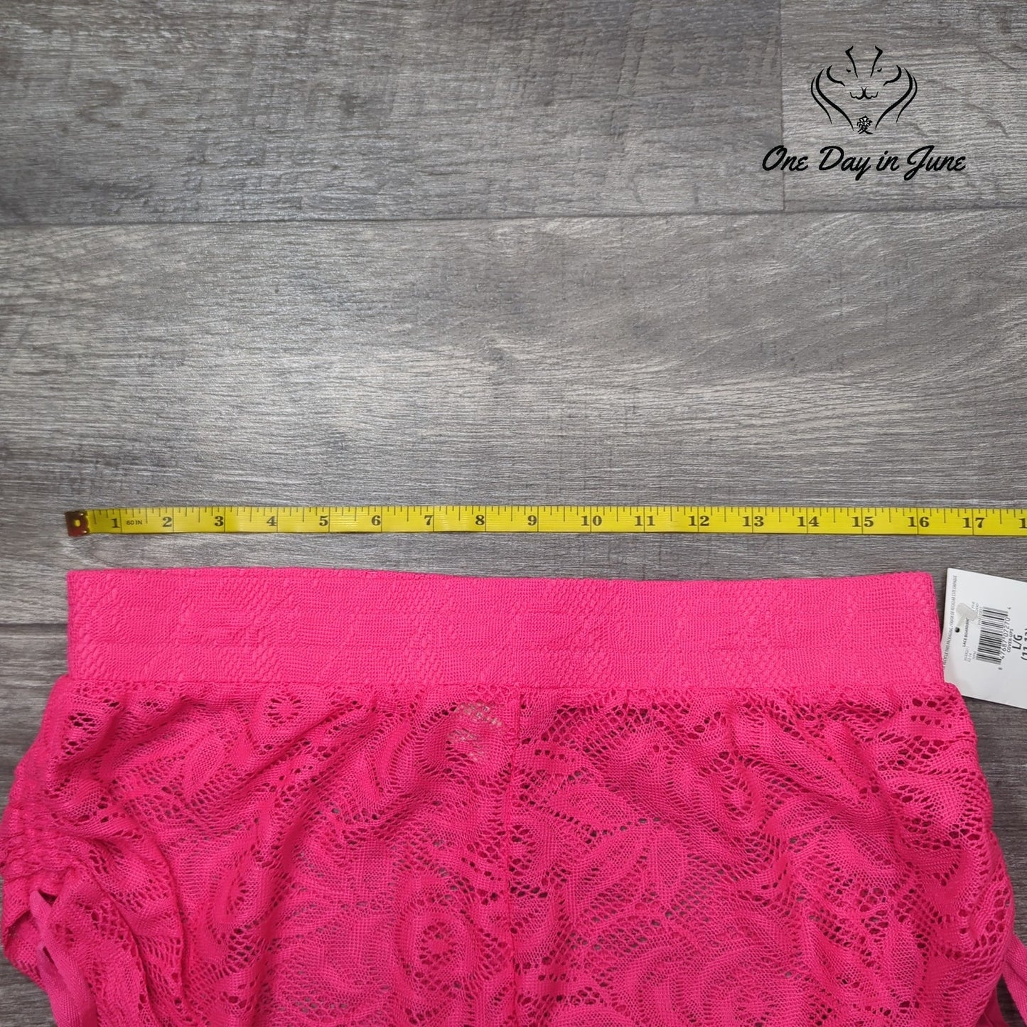 OP Lace Boardshort Coverup Size L