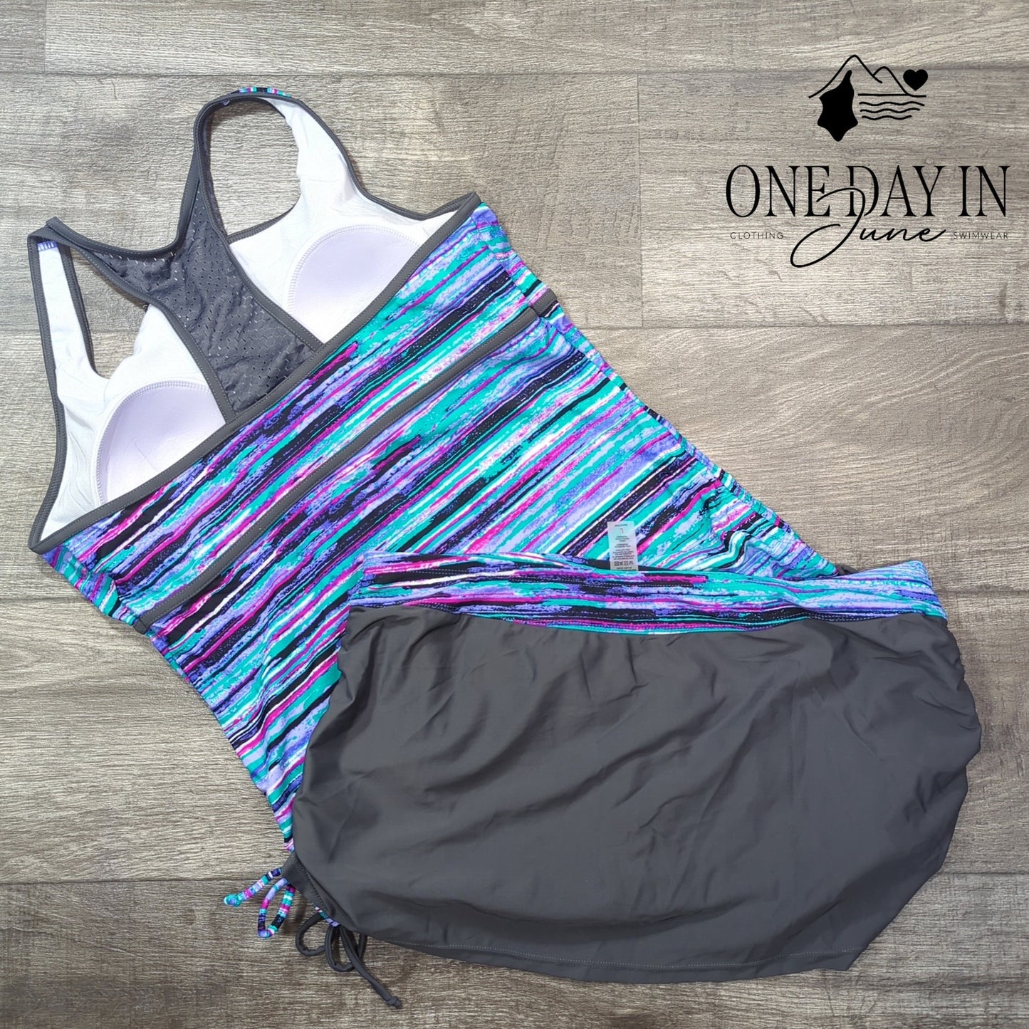 Rekita Skirted Racerback Tankini Swimsuit Size L