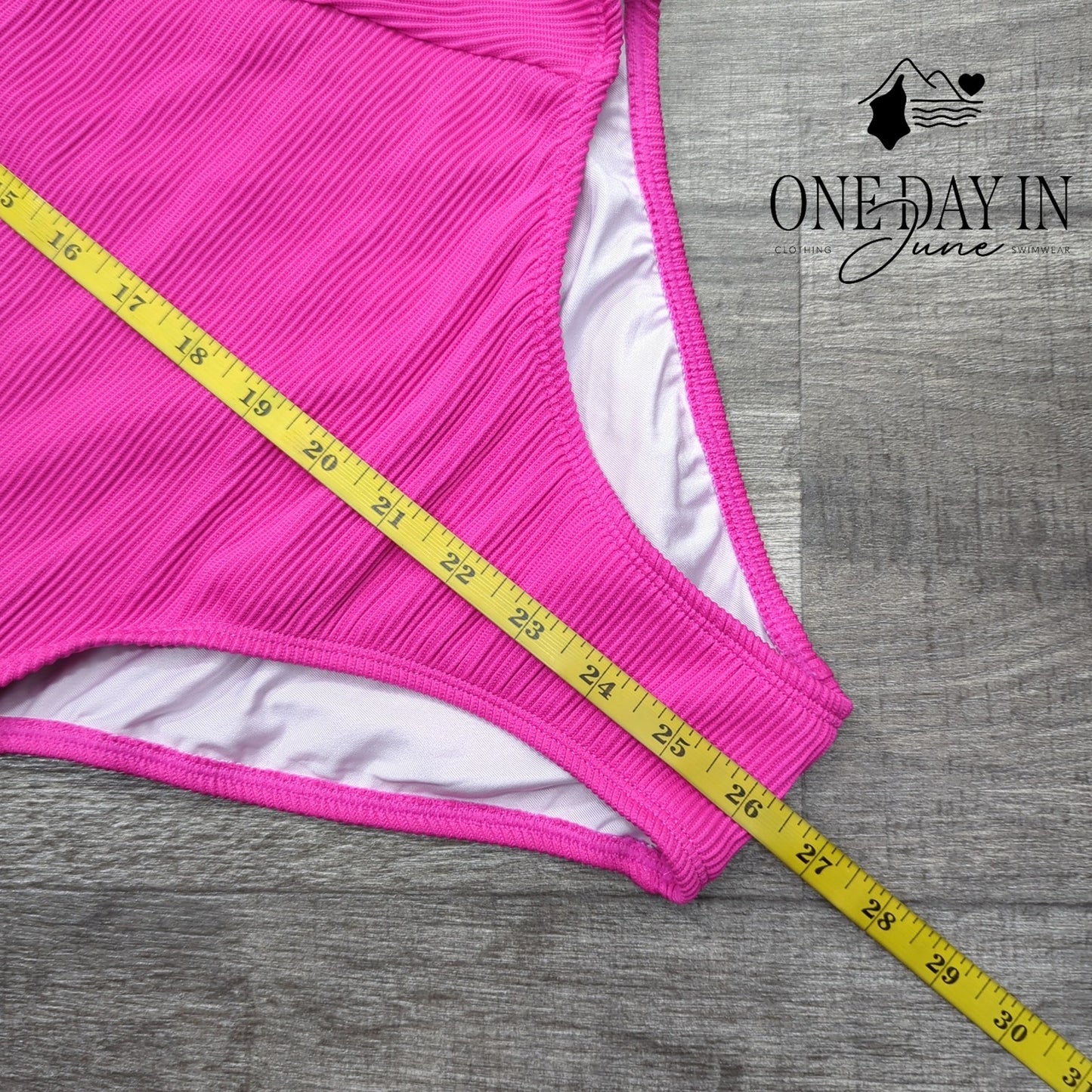 Cupshe Textured One Piece Swimsuit Size XS