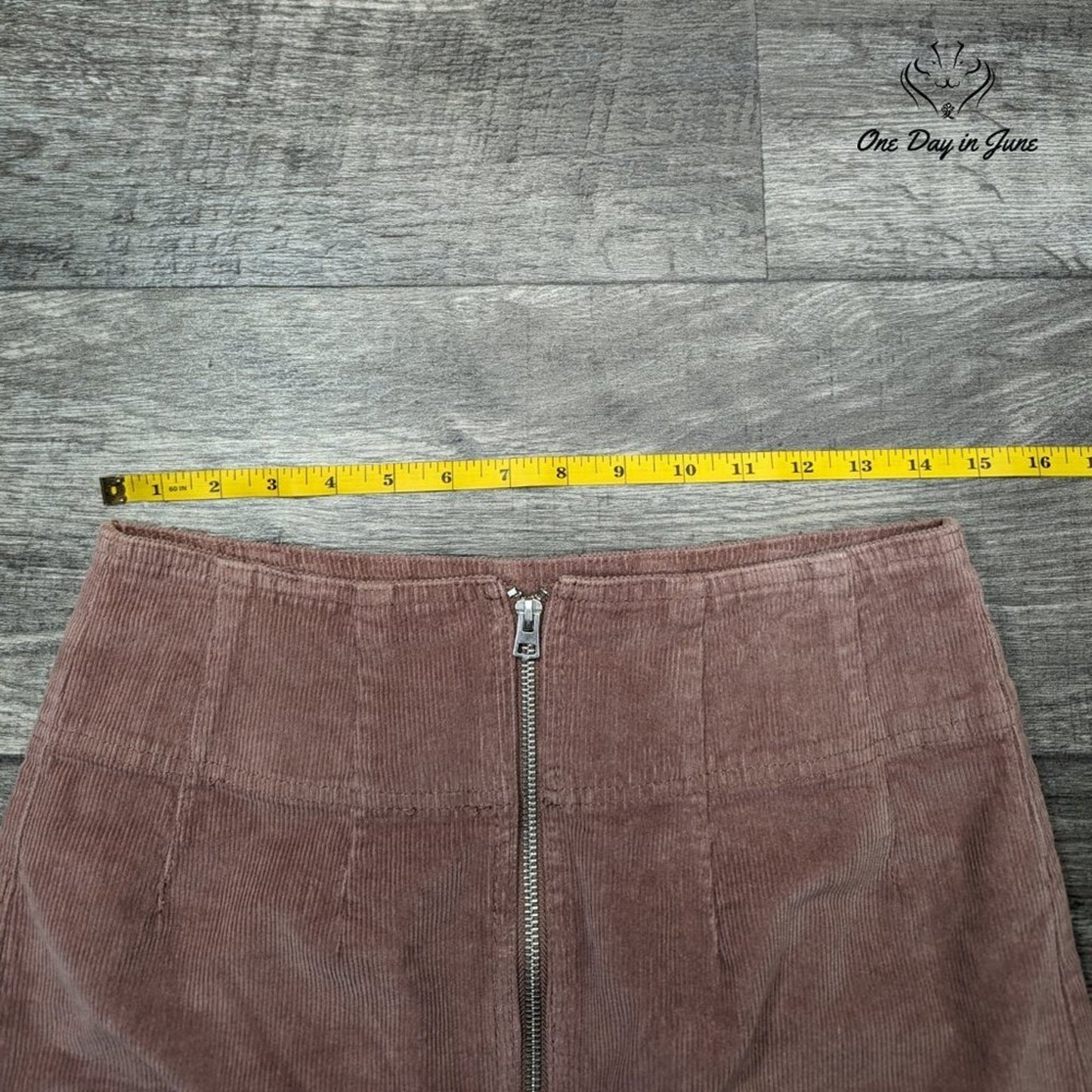 Wild Fable Zip Front Corduroy Skirt Size 4